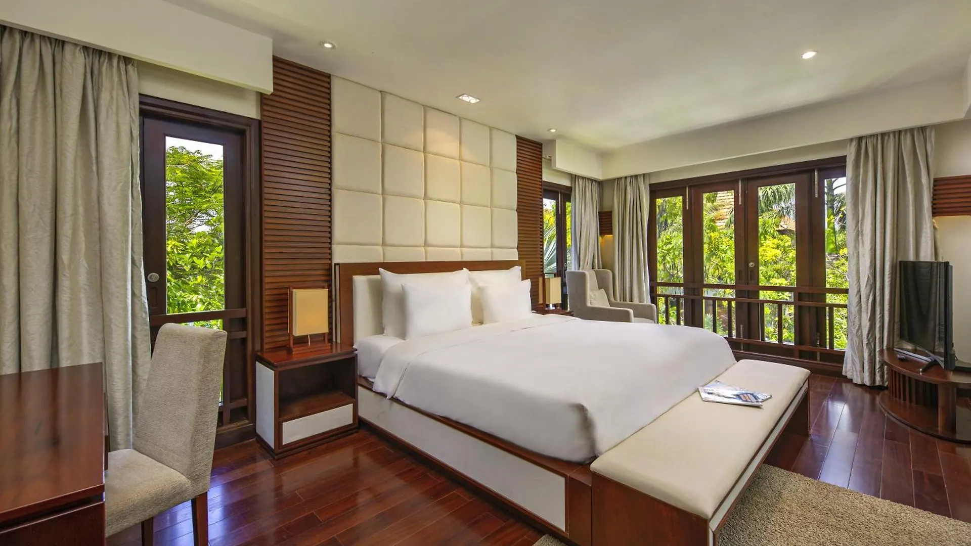 Da Nang Beach Villa Resort