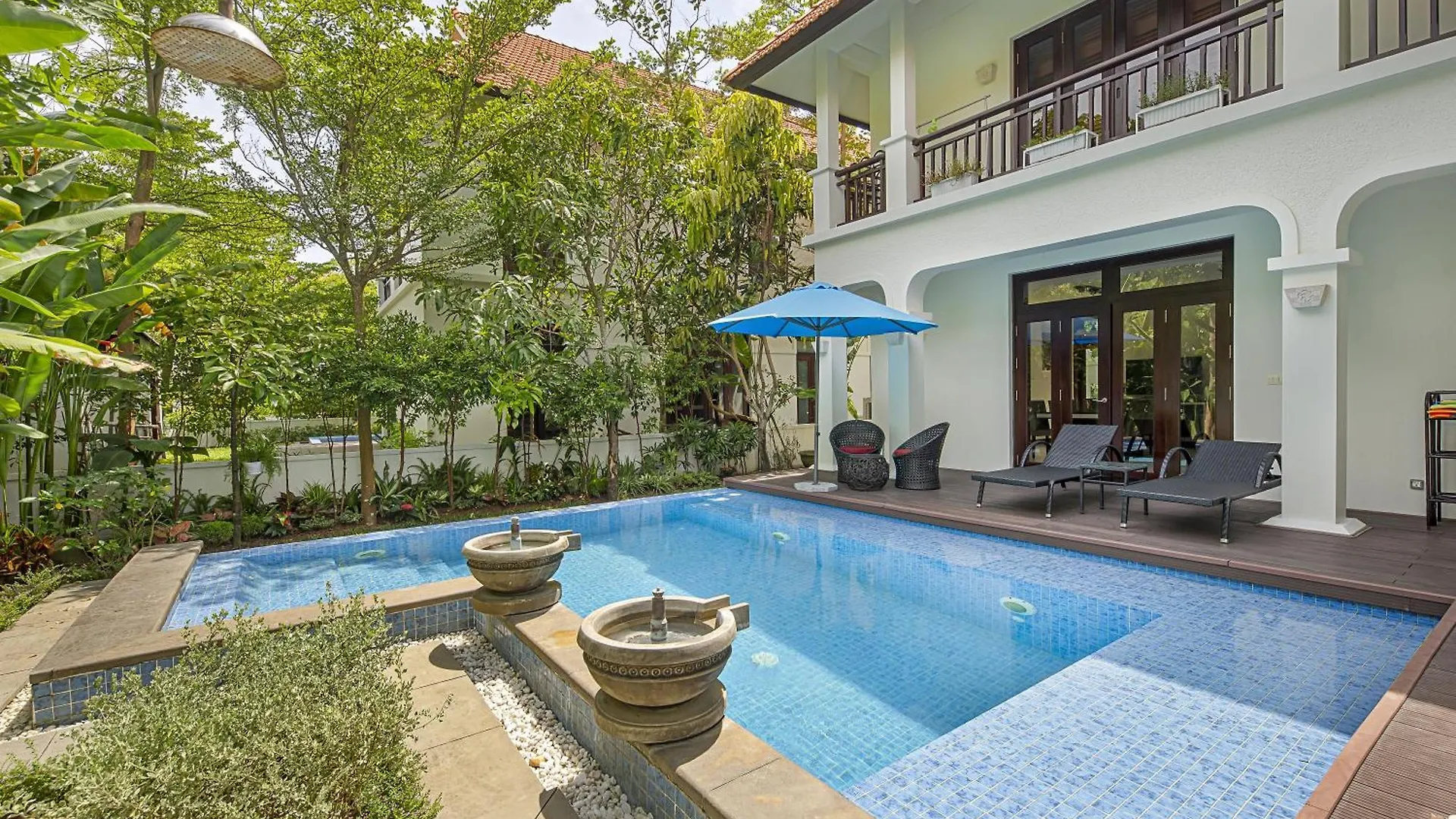 Da Nang Beach Villa Resort