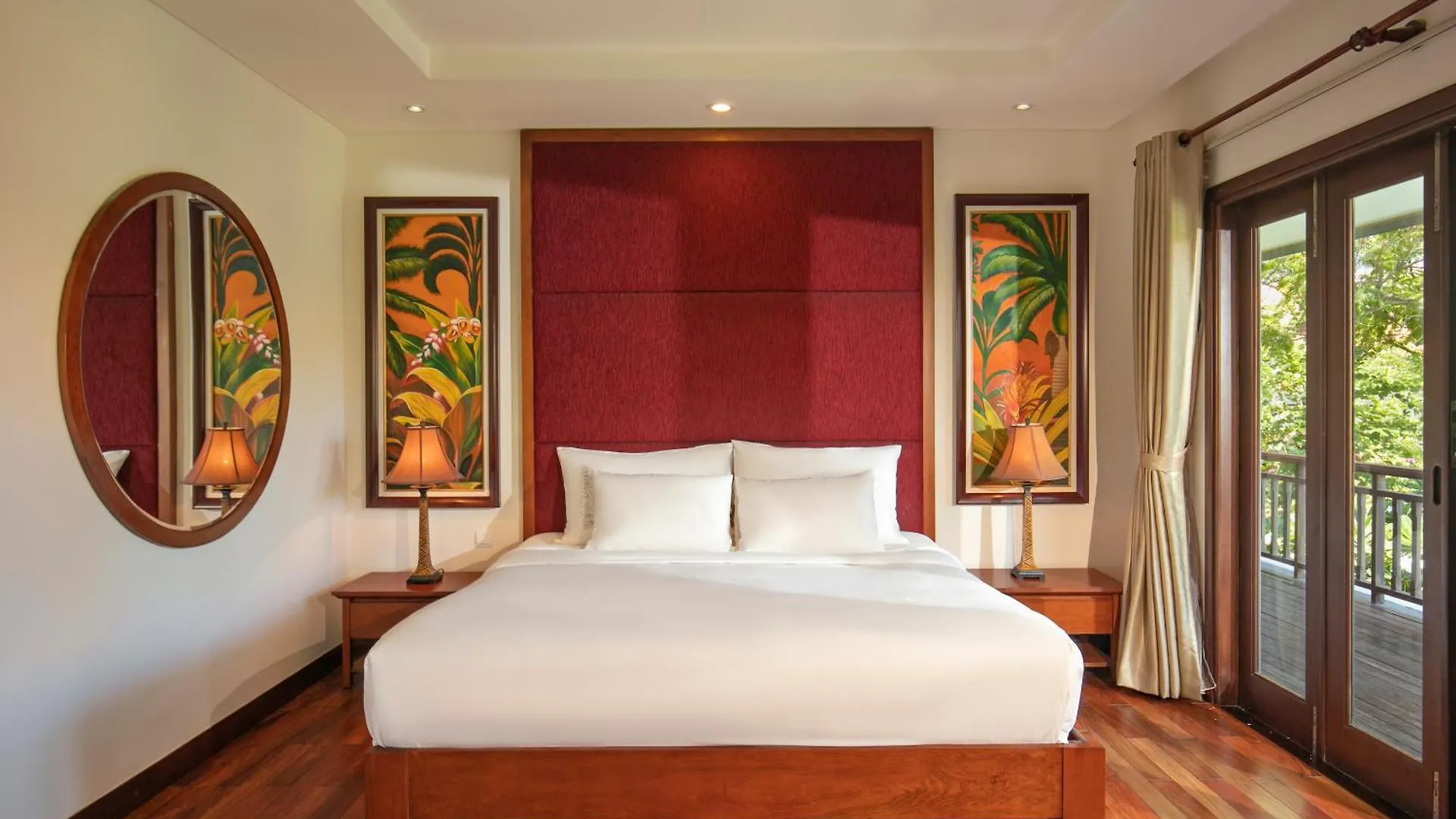 Da Nang Beach Villa Resort