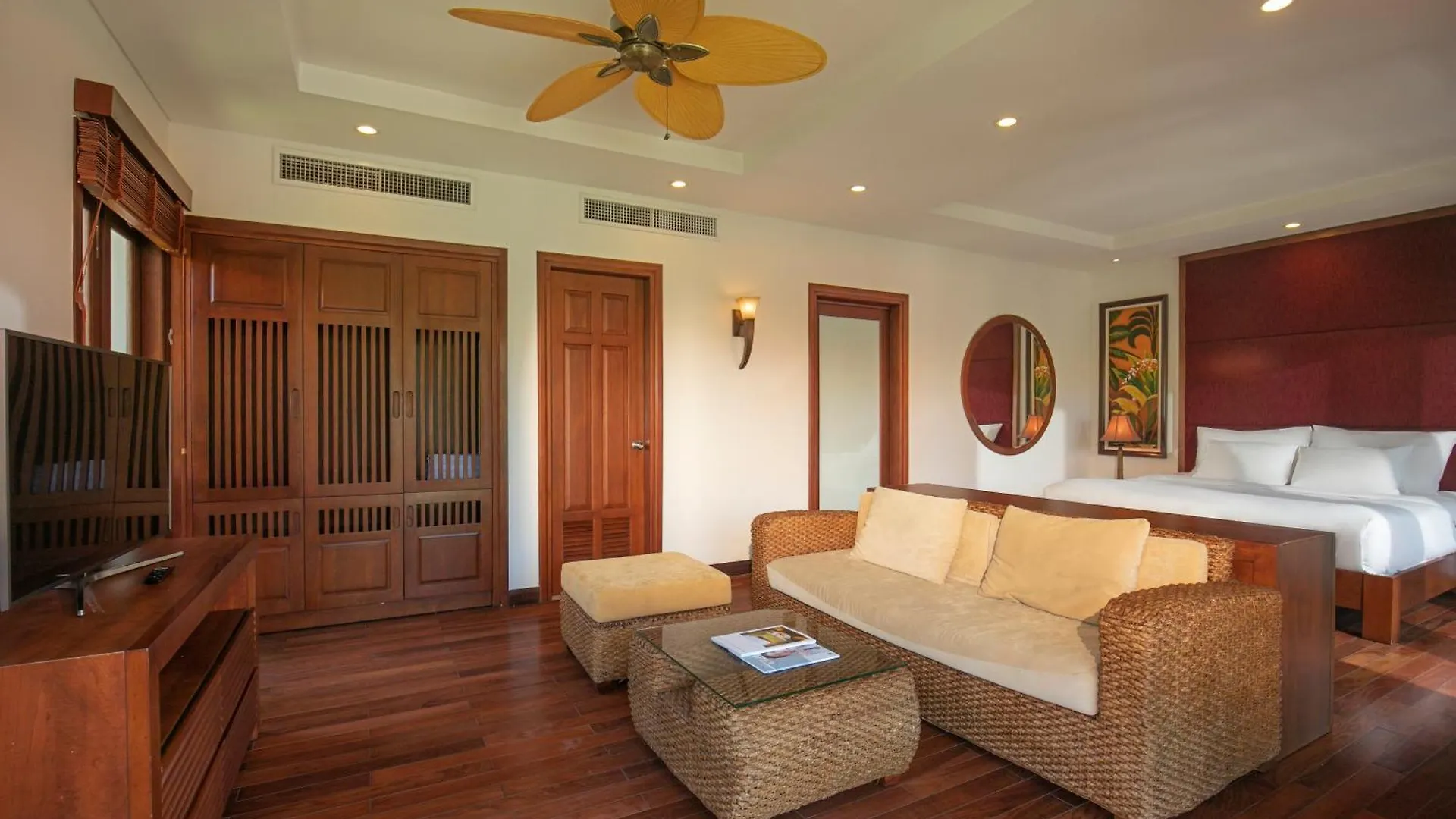 Da Nang Beach Villa Resort Da Nang