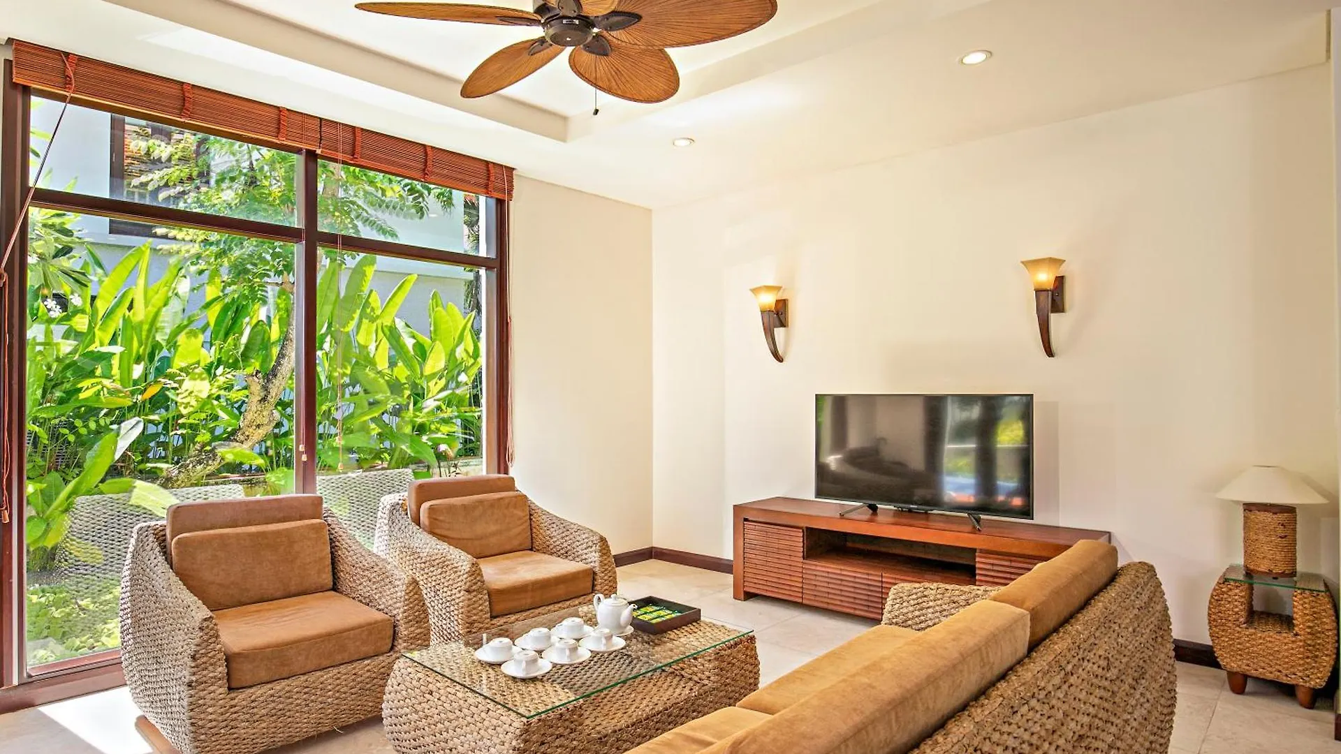 Da Nang Beach Villa Resort
