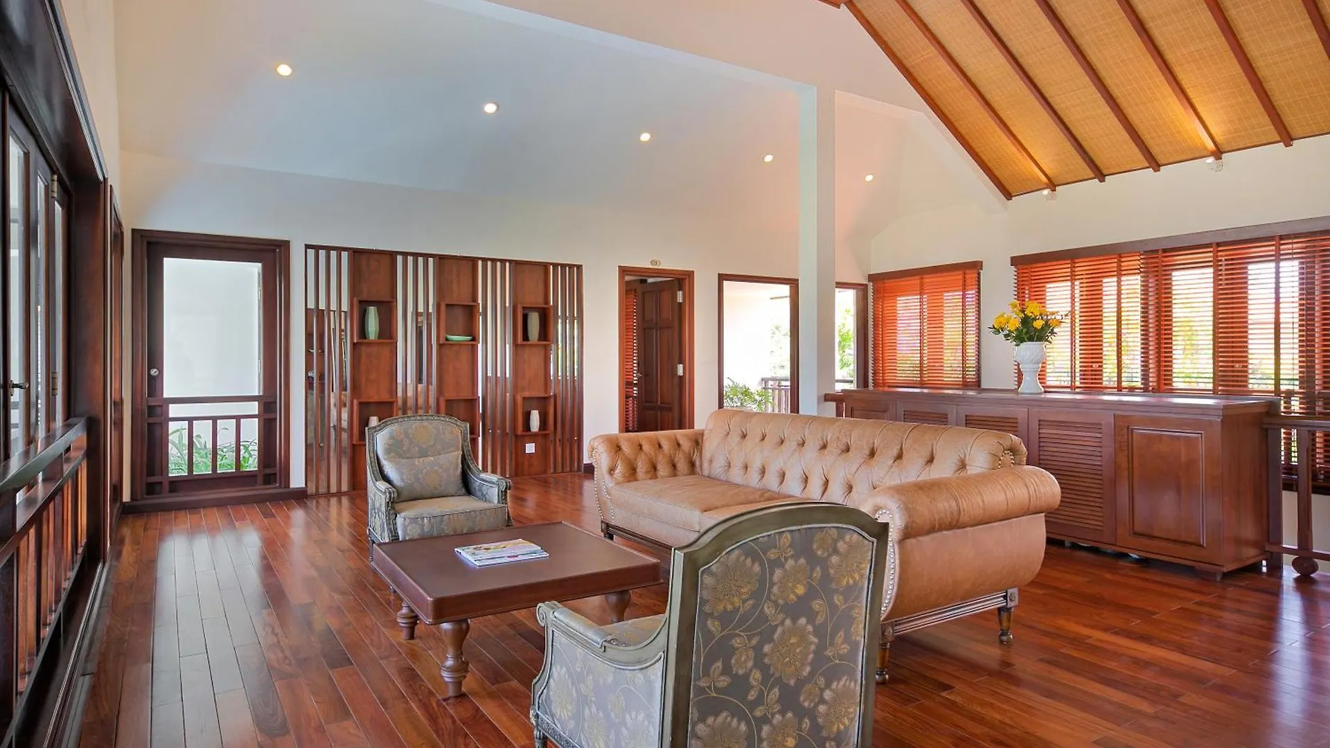 Da Nang Beach Villa Resort