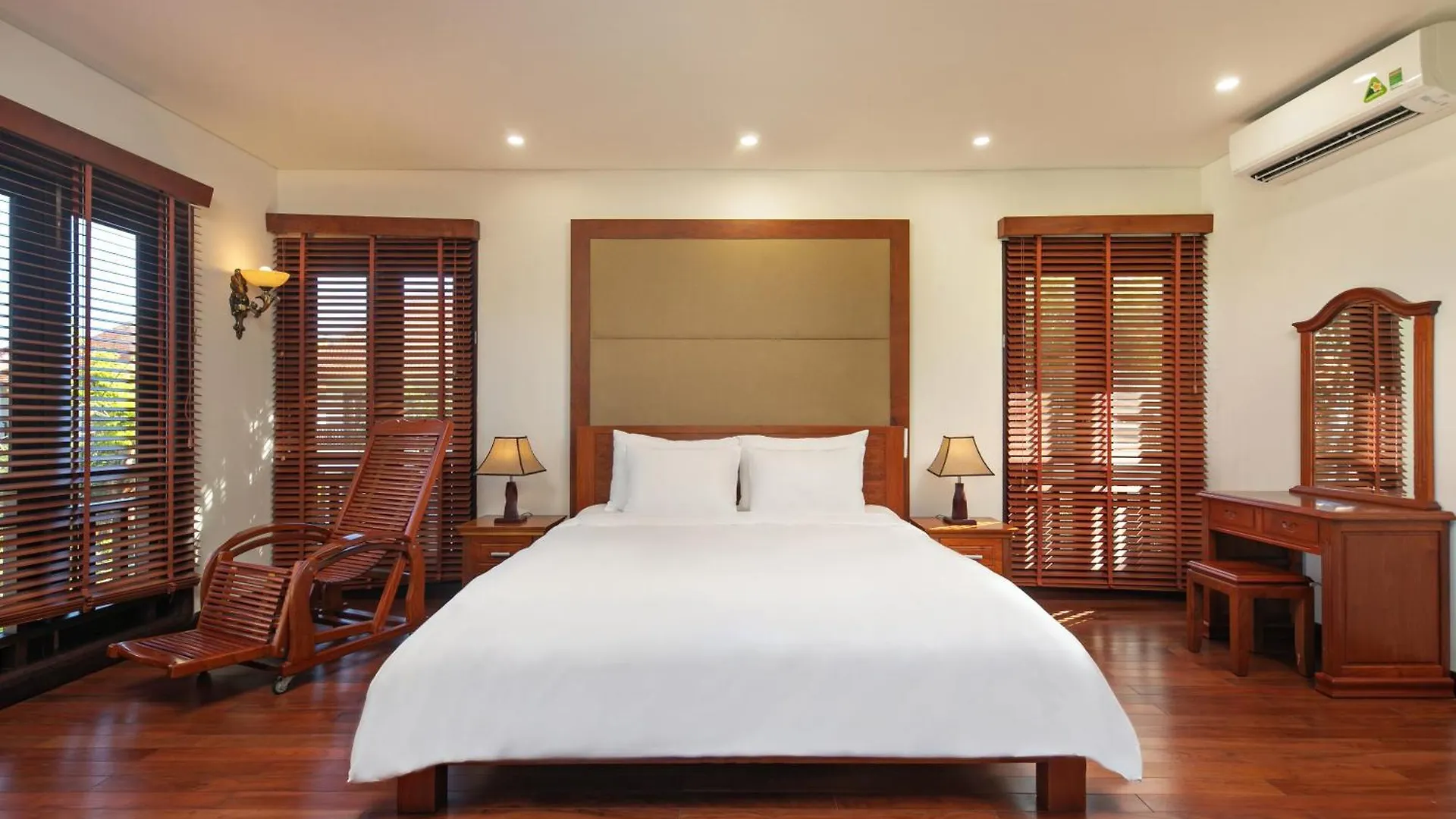 Da Nang Beach Villa Resort 0*, Da Nang
