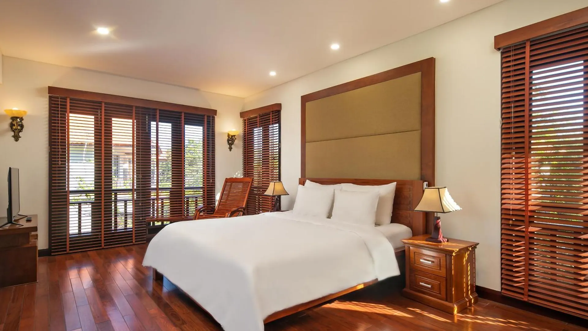 Da Nang Beach Villa Resort Vietnam
