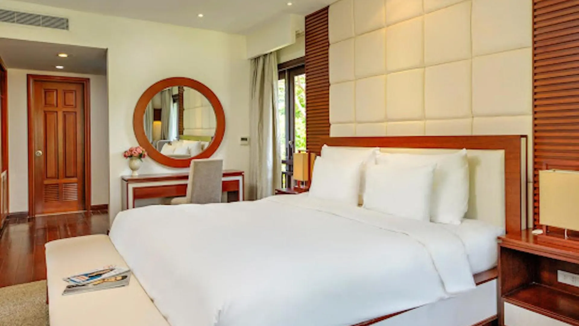 Da Nang Beach Villa Resort Vietnam