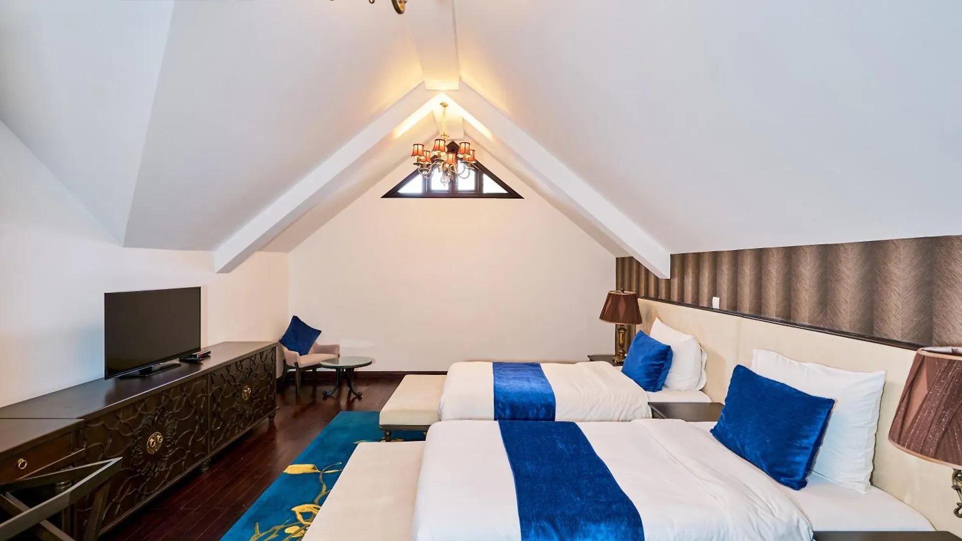 Da Nang Beach Villa Resort Vietnam