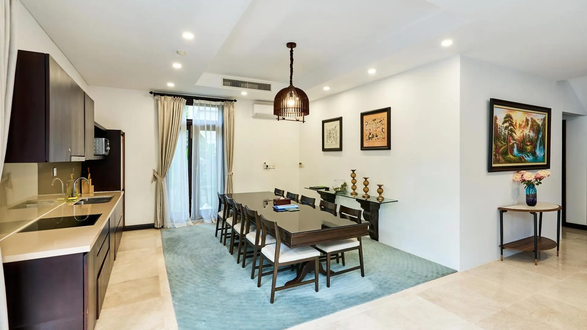 Da Nang Beach Villa Resort