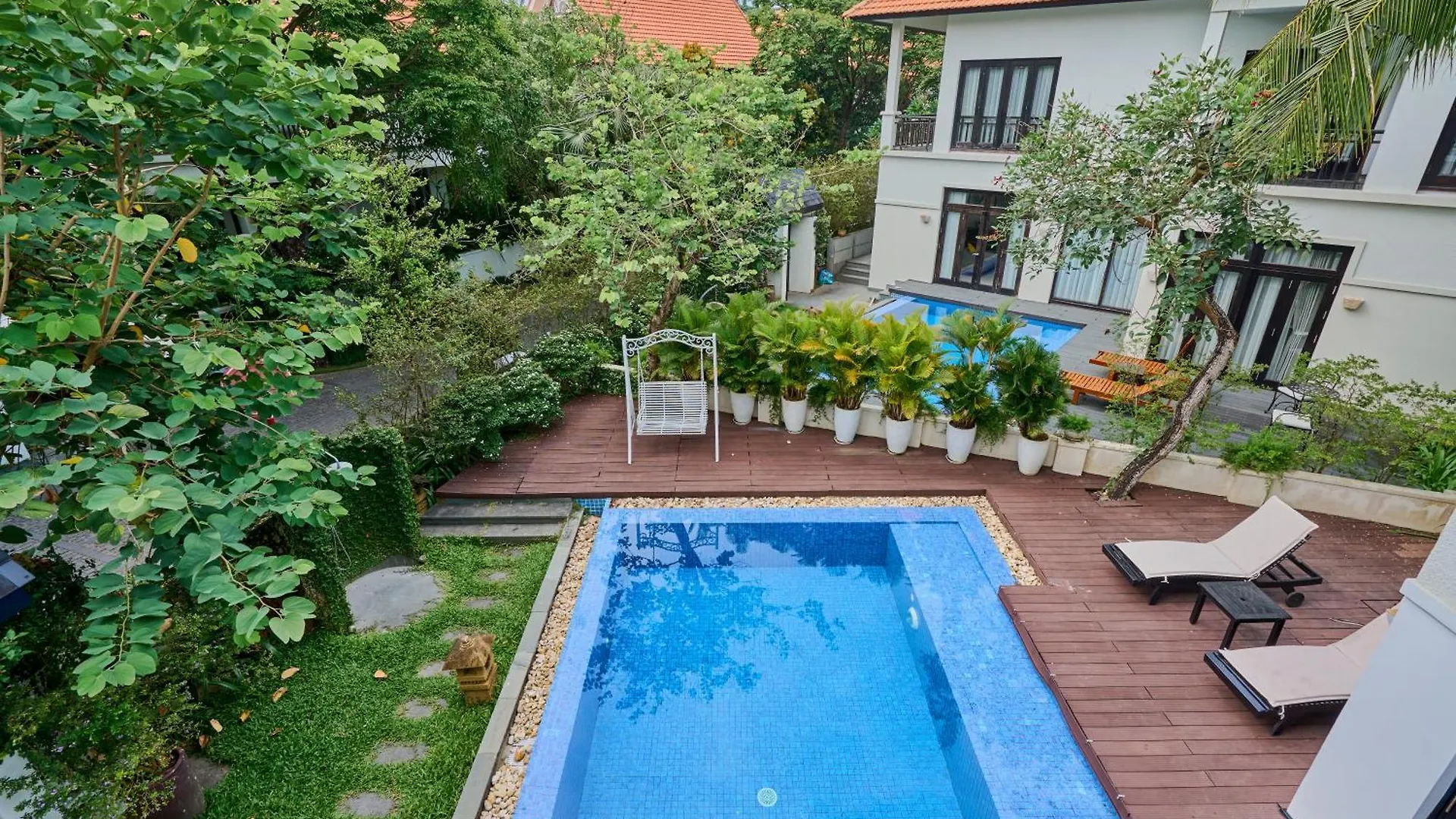 Da Nang Beach Villa Resort